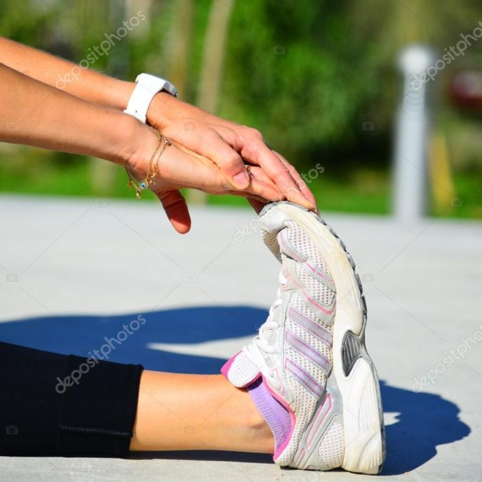 depositphotos_34664875-stock-photo-young-lady-in-sorts-outfit